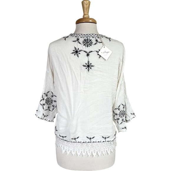 New with Tags Gauzy Off White w/ Black Embroidered Rayon Short Sleeved Cardigan - Picture 2 of 4